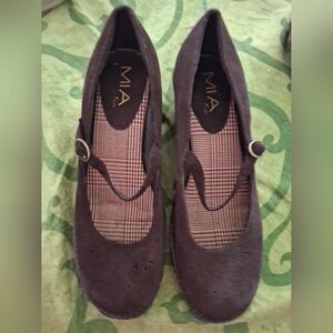 MIA Women's Chocolate Brown Suede Like Material Mary Jane Wedges. Never Worn